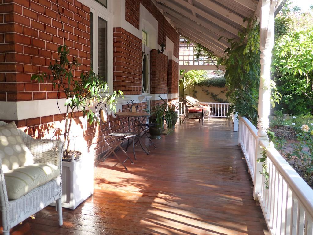 Lakeside Bed & Breakfast Perth Ngoại thất bức ảnh